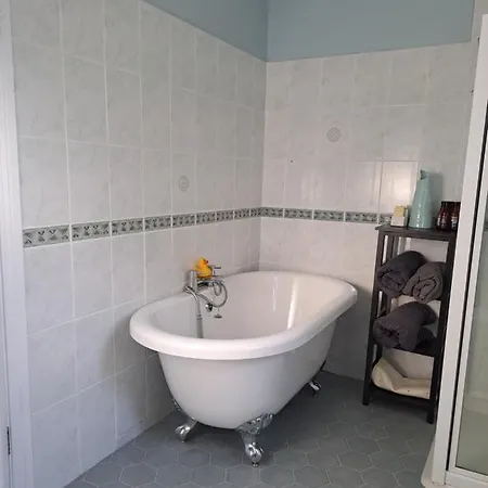 Gormanstown House Apt, The Island *