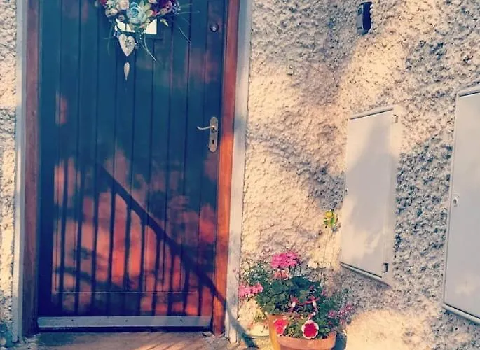 Gormanstown House Apt, The Island *